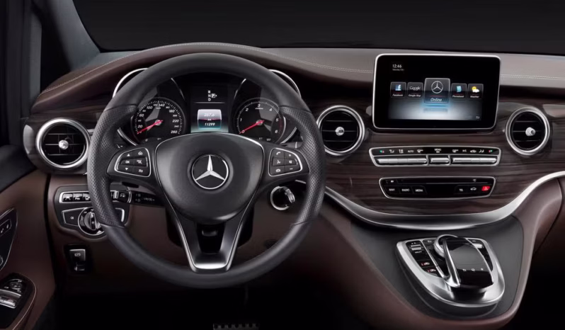 
								Mercedes Benz V250 full									