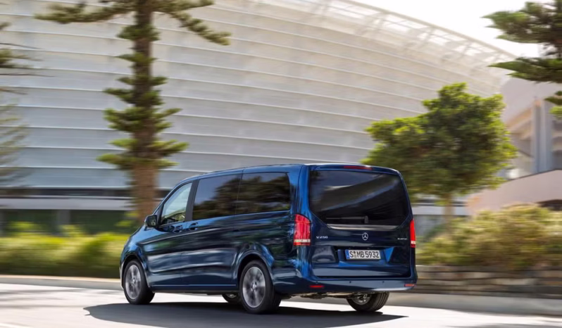 
								Mercedes Benz V250 full									