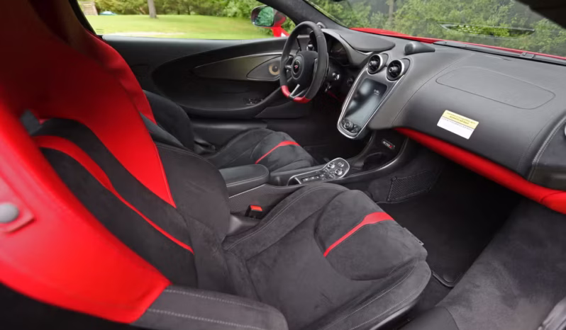 
								Mclaren 570S full									
