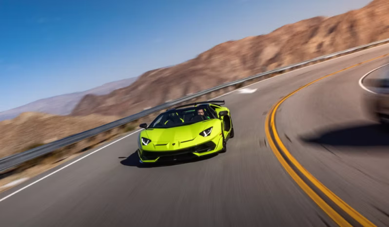 
								Lamborghini Aventador SVJ full									