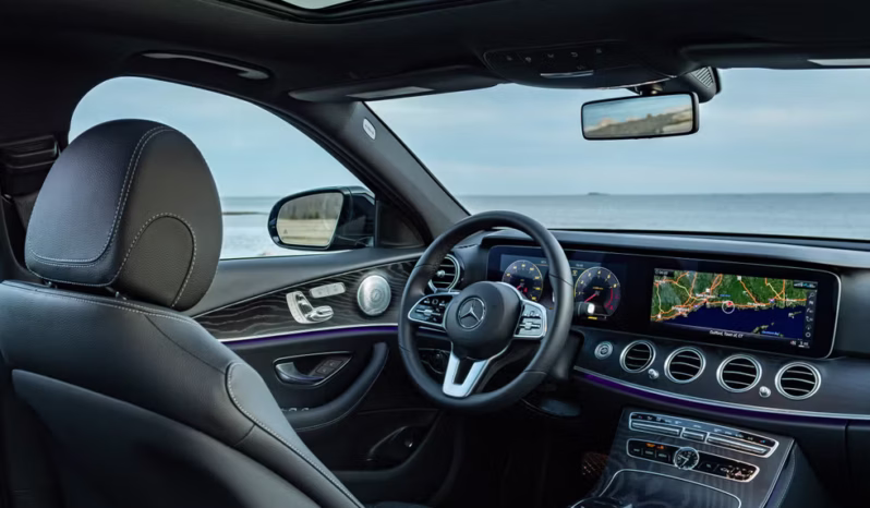 
								Mercedes Benz E350 full									
