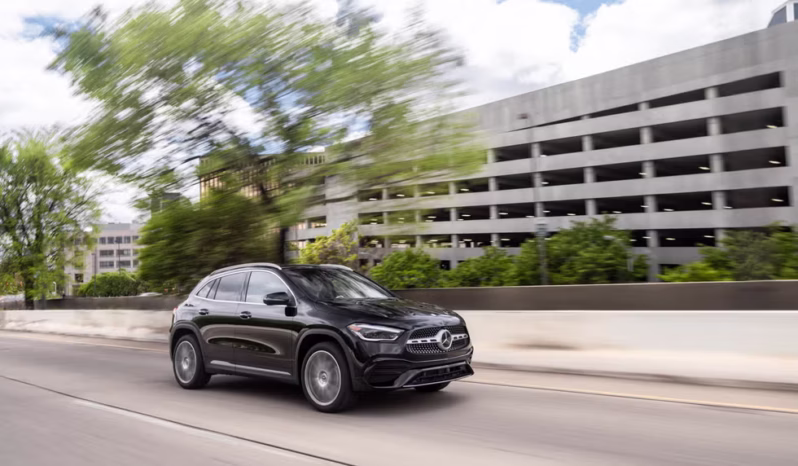 
								Mercedes Benz GLA250 full									
