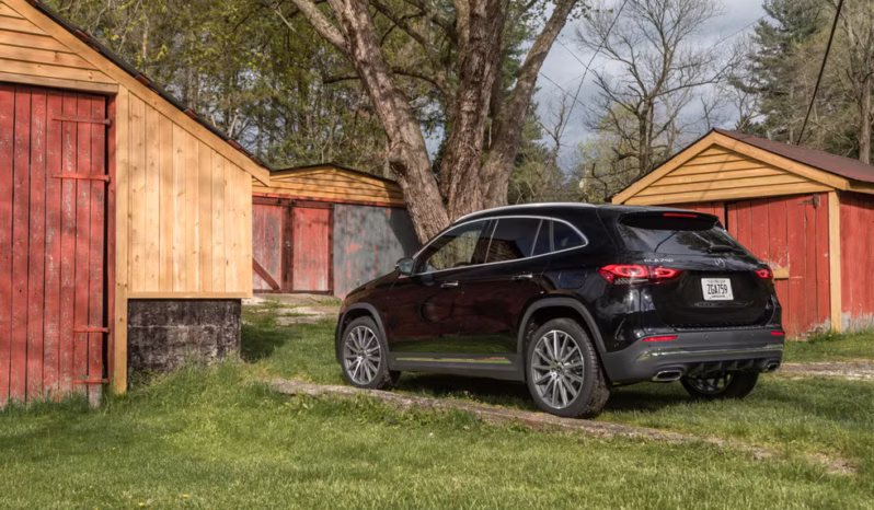 
								Mercedes Benz GLA250 full									