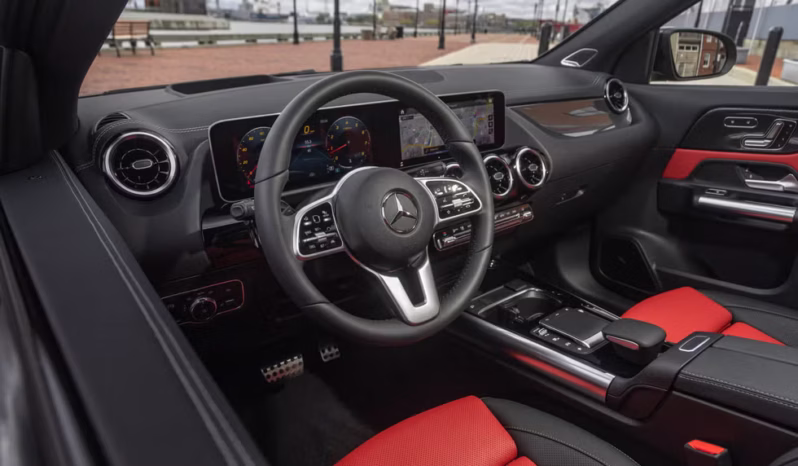 
								Mercedes Benz GLA250 full									