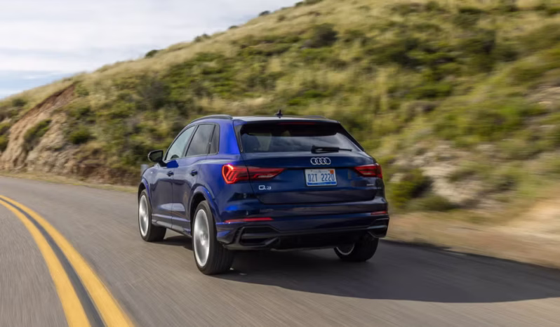 
								Audi Q3 full									