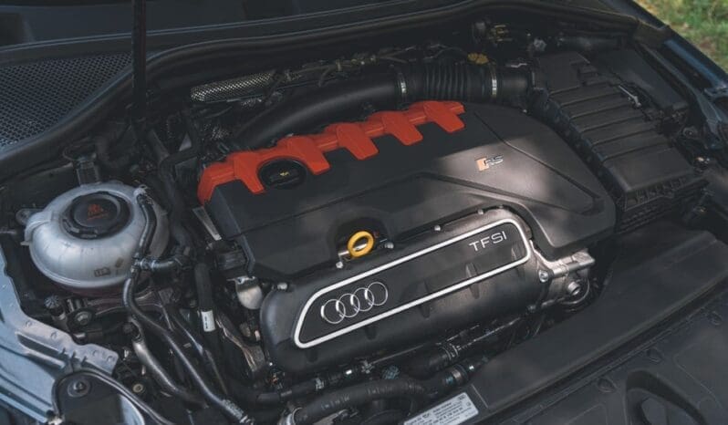 
								Audi RS3 full									