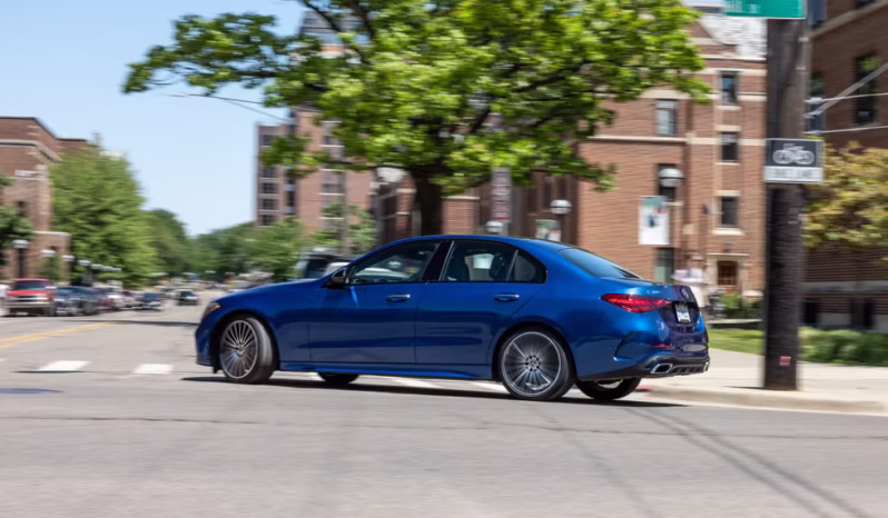 
								Mercedes Benz C300 full									
