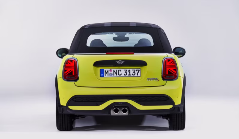 
								Mini Cooper S Convertible full									