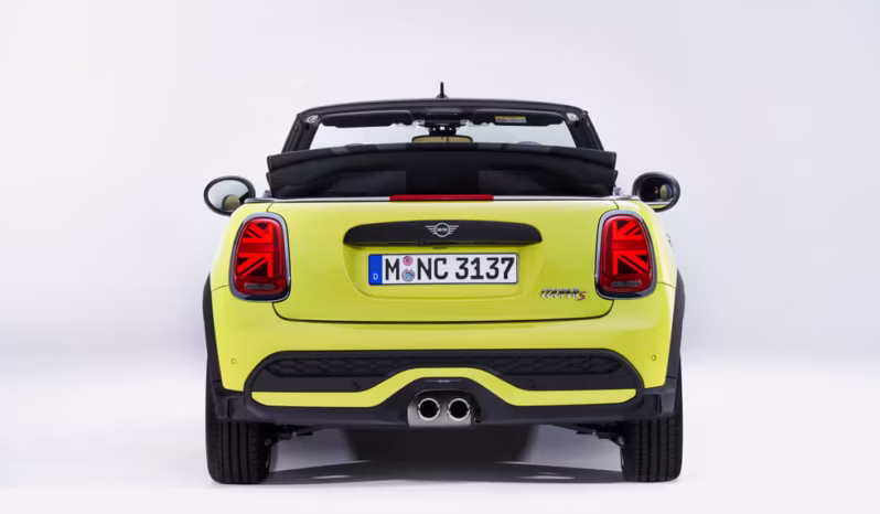 
								Mini Cooper S Convertible full									