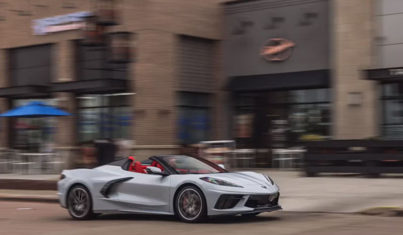 
								Chevrolet Corvette C8 Stingray full									