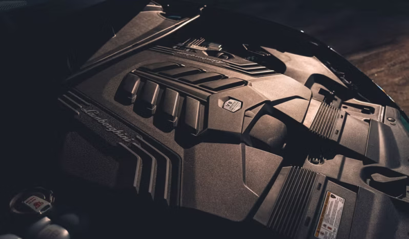 
								Lamborghini Urus full									