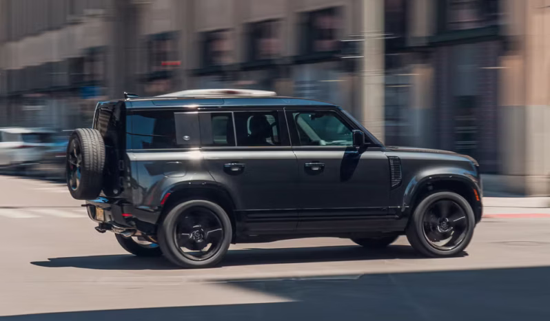 
								Land Rover Defender V6 full									