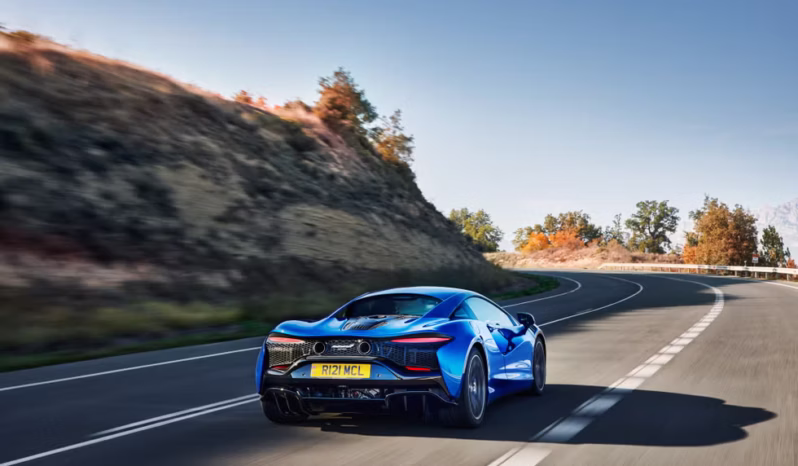 
								Mclaren Artura full									