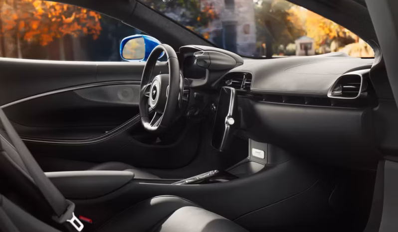 
								Mclaren Artura full									