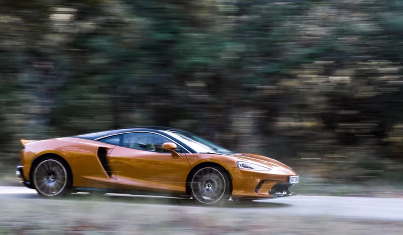 
								Mclaren GT full									