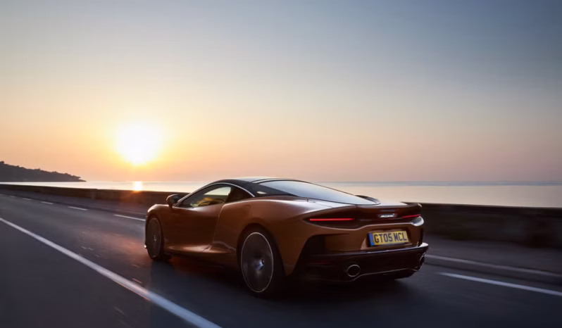 
								Mclaren GT full									