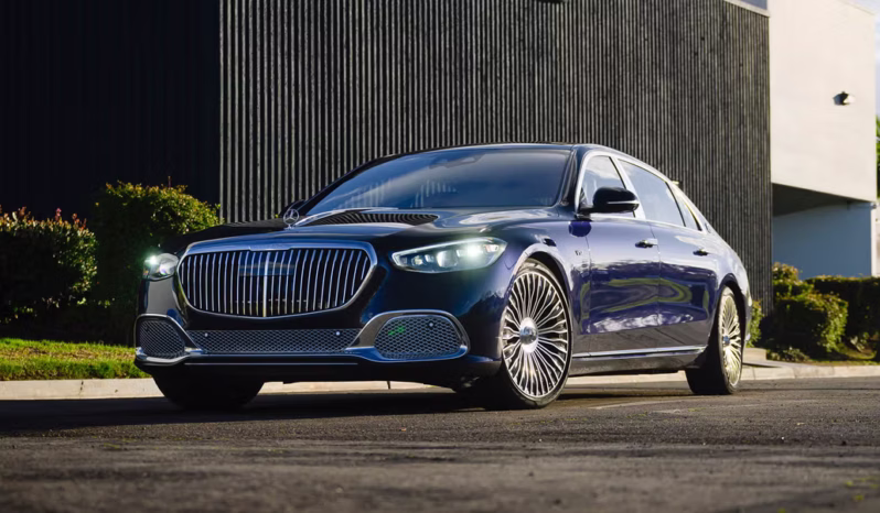 
								Mercedes Benz S680 Maybach full									