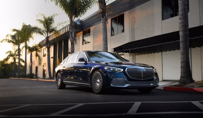 
								Mercedes Benz S680 Maybach full									