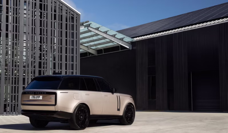 
								Land Rover Range Rover Vogue full									