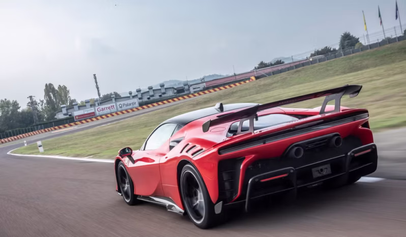 
								Ferrari SF90 Stradale full									