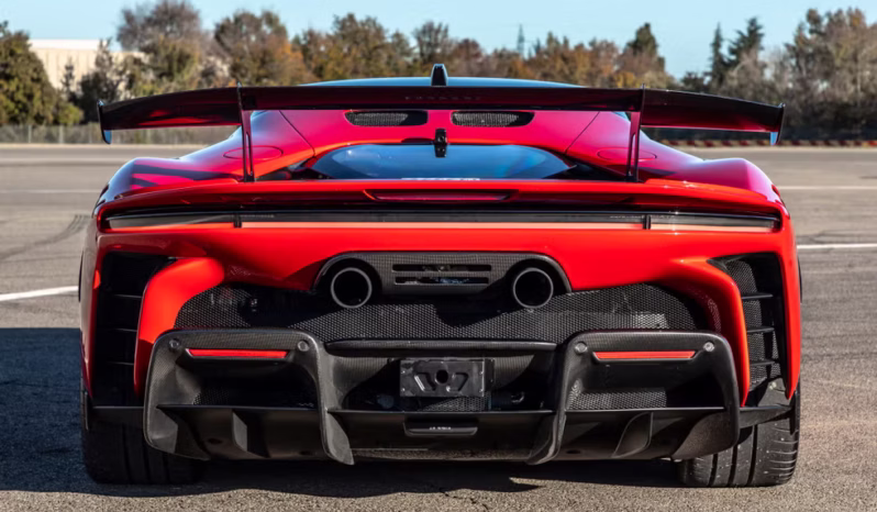 
								Ferrari SF90 Stradale full									