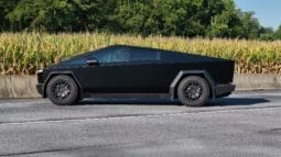 
										Tesla Cybertruck full									