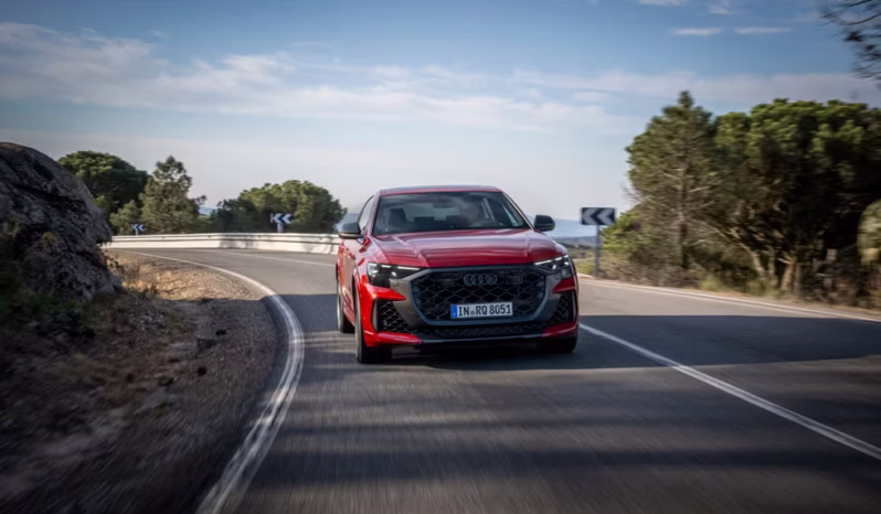 
								Audi RSQ8 full									