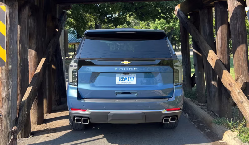 
								Chevrolet Tahoe full									