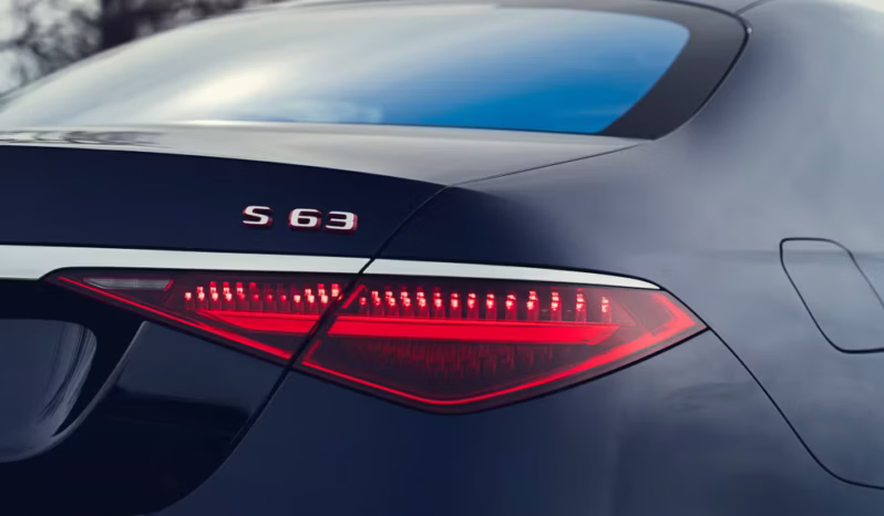 
								Mercedes Benz S63 AMG full									