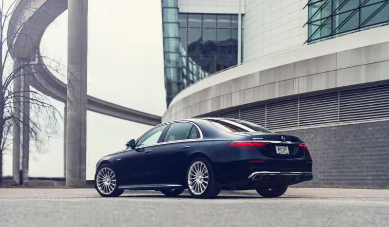 
								Mercedes Benz S63 AMG full									