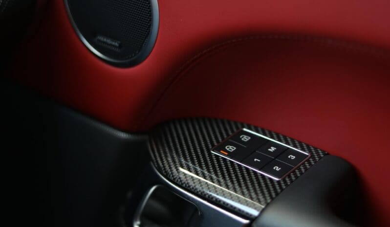 
								Land Rover Range Rover SVR 2022 full									