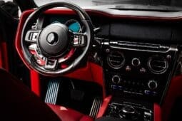 
										Rolls Royce Cullinan Black Badge full									