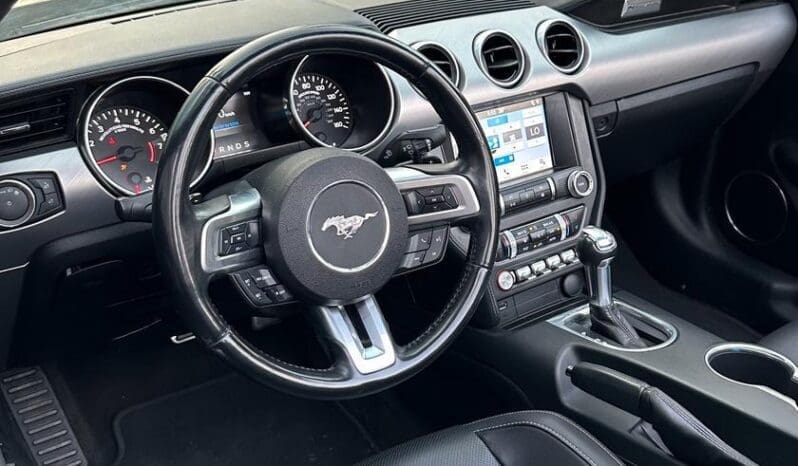 
								Ford Mustang EcoBoost Convertible 2021 full									