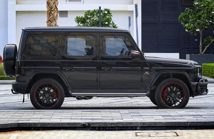 
								Mercedes Benz G63 AMG 2022 full									