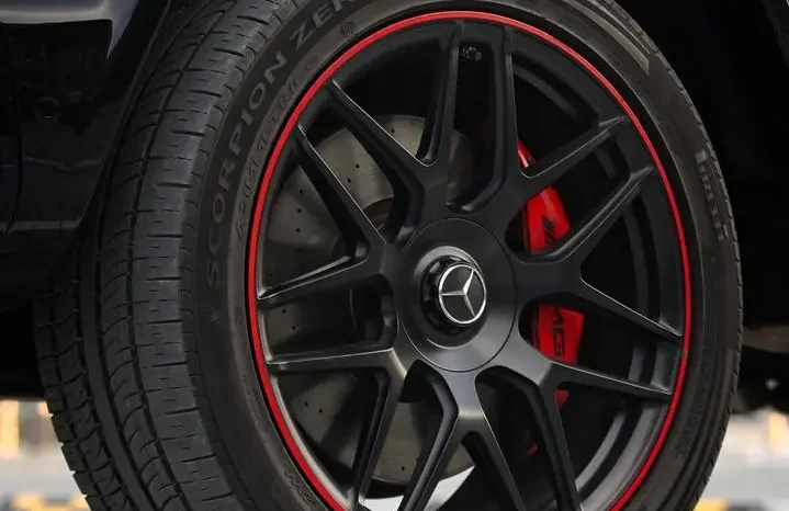 
								Mercedes Benz G63 AMG 2022 full									