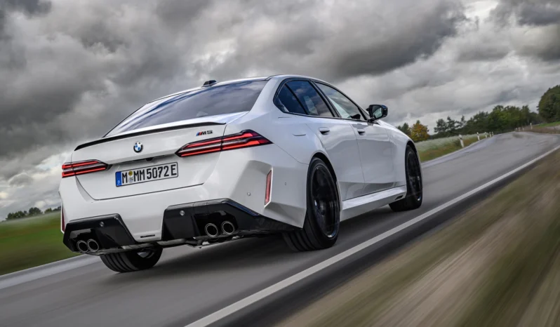 
								BMW M5 Competition full									