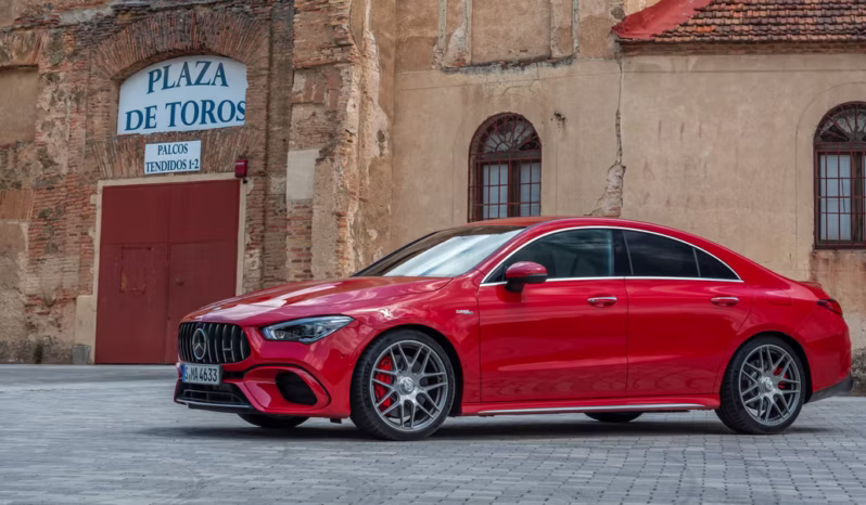 
								Mercedes Benz CLA45 AMG full									