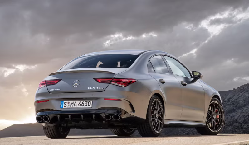 
								Mercedes Benz CLA45 AMG full									