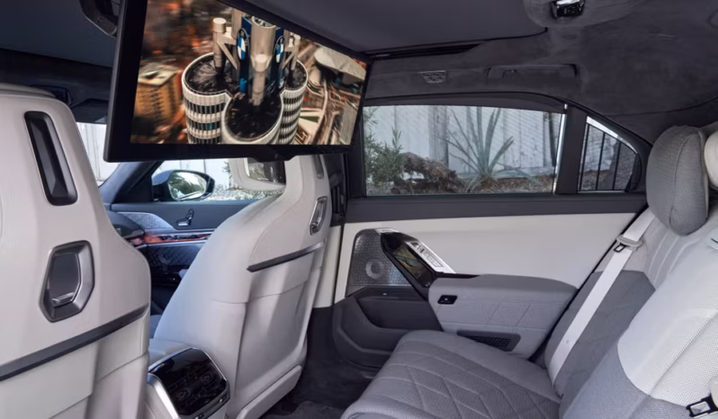 
								BMW 735i full									