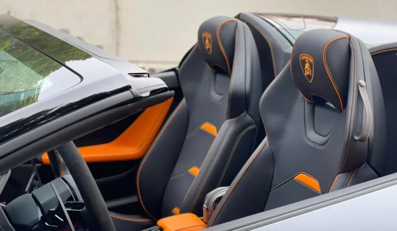 
								Lamborghini Huracan Evo Spider 2024 full									