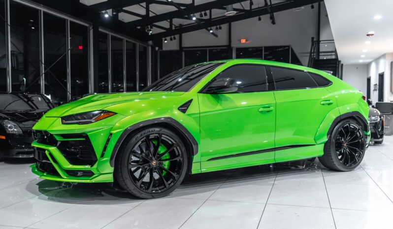 
								Lamborghini URUS 2022 full									