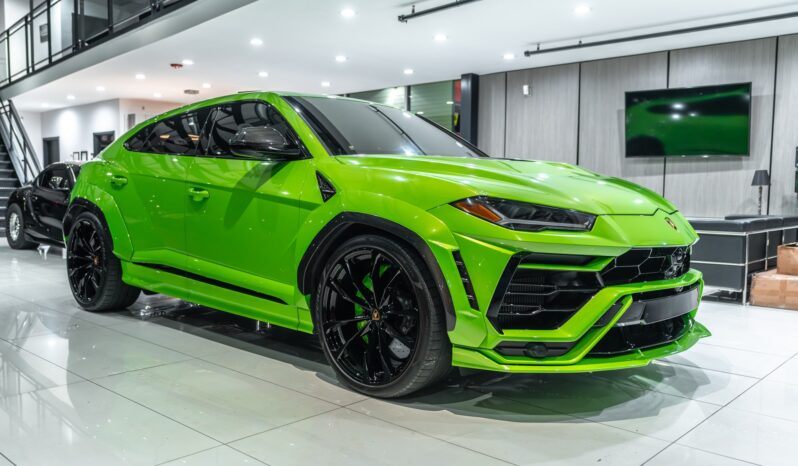 
								Lamborghini URUS 2022 full									